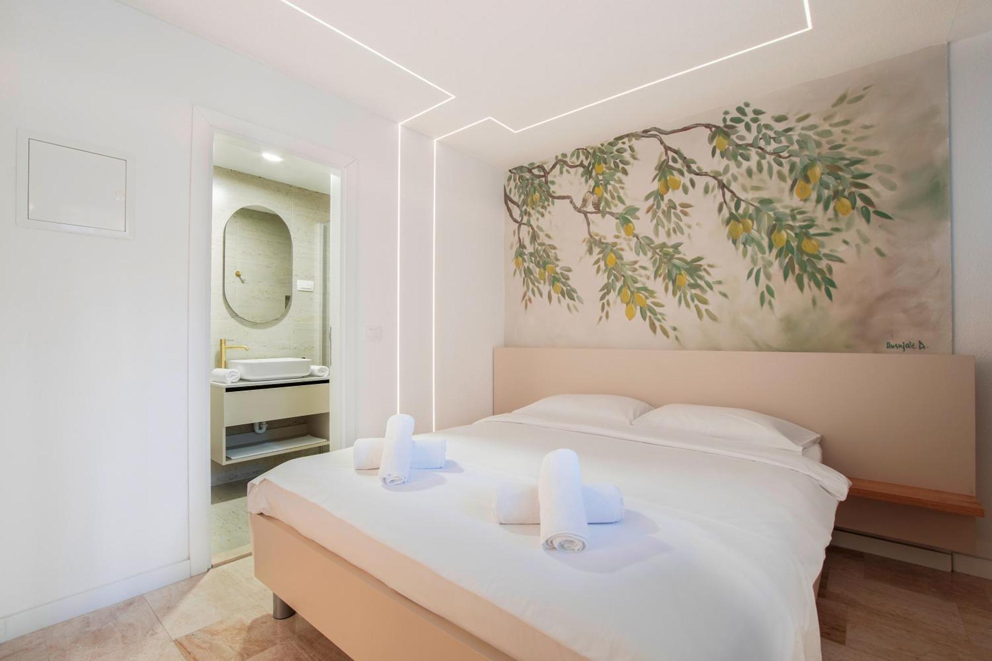 Style Rooms Сплит Экстерьер фото